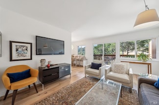 12 Buckelew St, Sausalito, CA 94965