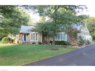 3649 Overhill Dr NW, Canton, OH 44718