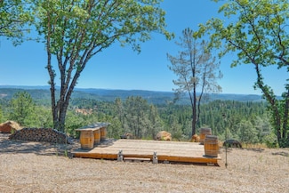 17200 Mountain View Dr, Applegate, CA 95703
