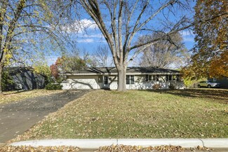 3412 W 132nd St, Burnsville, MN 55337