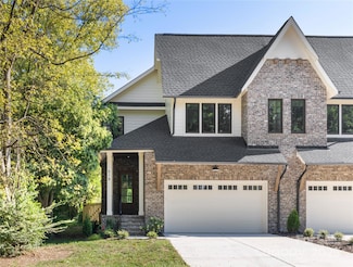 518 W Cama St, Charlotte, NC 28217