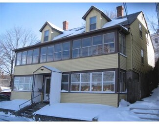 18 Walnut St, Fitchburg, MA 01420