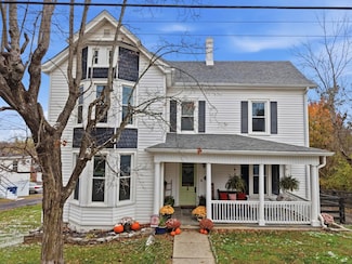 517 Beaumont Ave, Harrodsburg, KY 40330