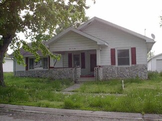 505 New Jersey St, Bicknell, IN 47512