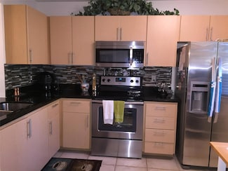 8592 W Sunrise Blvd Unit 107, Plantation, FL 33322