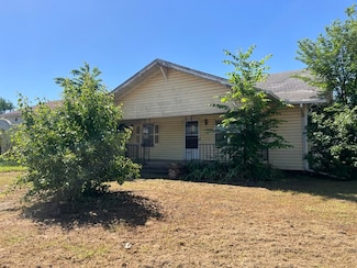 2001 E Chestnut Ave, Enid, OK 73701