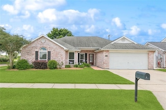 4740 Red Oak Dr, Marrero, LA 70072