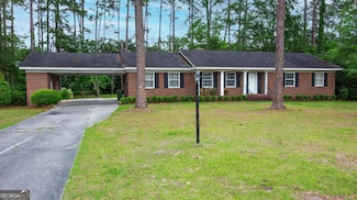 102 Lynn Ave, Statesboro, GA 30458