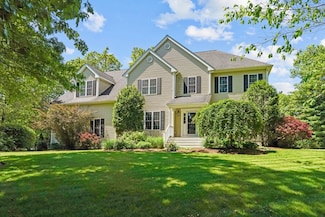 3 Foster Dr, Norton, MA 02766