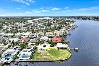 1303 Marlin Dr, Naples, FL 34102
