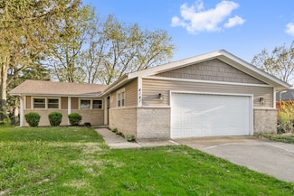 4141 Applewood Ln, Matteson, IL 60443
