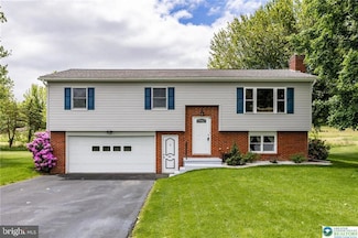 137 Fairview Dr, Lewisburg, PA 17837