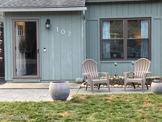 107 Arrow Wood Place, Ballston Spa, NY 12020