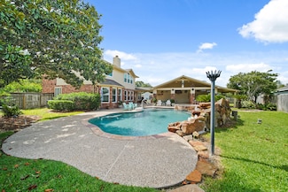 8303 Big Bend Dr, Sugar Land, TX 77479