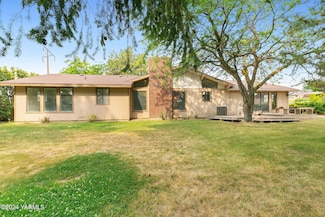 503 N 66th Ave, Yakima, WA 98908