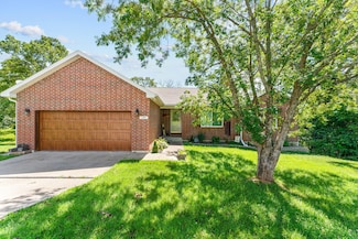 185 Old Meadow Ln, Branson, MO 65616