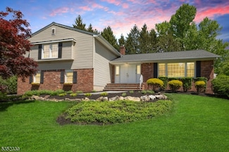 157 Spring Ridge Dr, New Providence, NJ 07974