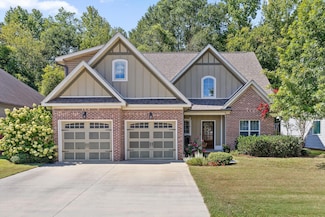 2452 Waterhaven Dr, Chattanooga, TN 37406