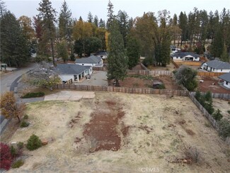 1590 Gate Ln, Paradise, CA 95969
