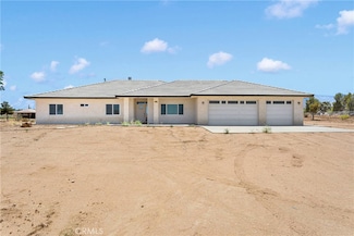 6643 Avenal St, Phelan, CA 92371