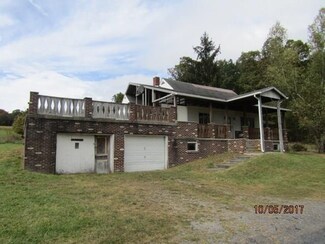 105 Trent Rd, Friedens, PA 15541