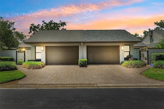 8645 Piper Ln, Seminole, FL 33777