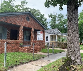 708 E 32nd St, Savannah, GA 31401