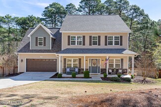 6 Overpeck Ln, Pinehurst, NC 28374