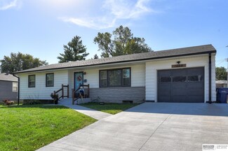 1208 Offutt Blvd, Bellevue, NE 68005