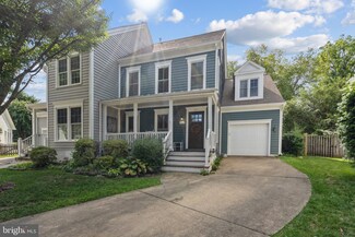 215 Andover Ct NE, Leesburg, VA 20176