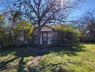 805 W Atchley Ave, Alvarado, TX 76009