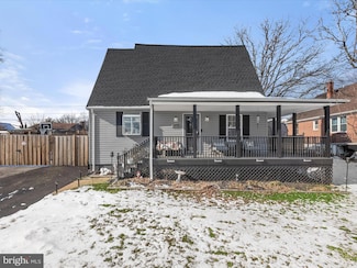 8302 Oakleigh Rd, Parkville, MD 21234