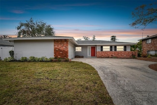 2124 16th Ave SW, Largo, FL 33770