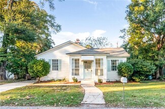 16 Princess Anne Rd, Mobile, AL 36608