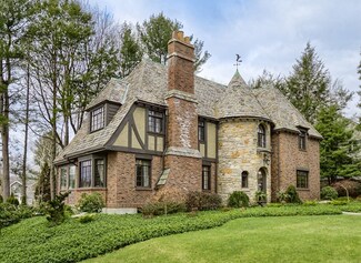 3 Westwood Dr, Worcester, MA 01609