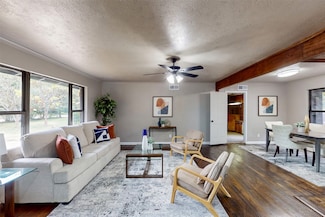 2716 Kingsbury Ave, Richland Hills, TX 76118