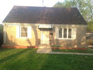 1427 N Hillside Ave, Berkeley, IL 60163