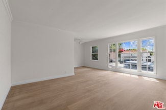 148 S Mccarty Dr Unit 10, Beverly Hills, CA 90212