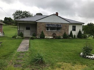 405 Crescent Dr, Glade Spring, VA 24340