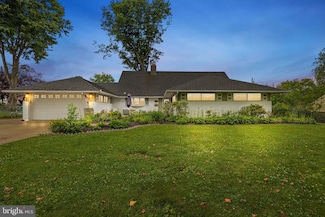 65 Silverspruce Rd, Levittown, PA 19056