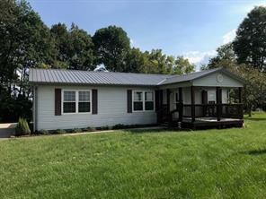 8546 Indiana 67, Worthington, IN 47471