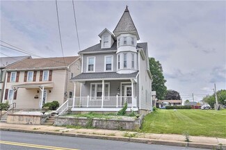 878 3rd St, Whitehall, PA 18052