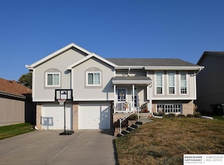 8554 King St, Omaha, NE 68122