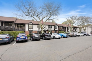 715 Sierra Vista Ln Unit 715, Valley Cottage, NY 10989