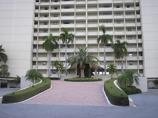 130 Lakeshore Dr Unit 322, North Palm Beach, FL 33408