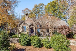 121 Prestwick Dr, High Point, NC 27265