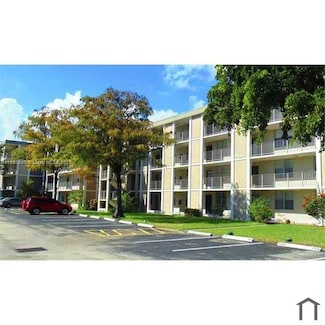 2998 NW 48th Terrace Unit 326, Lauderdale Lakes, FL 33313