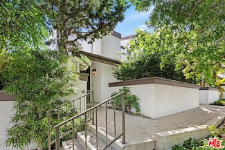 1590 Palisades Dr, Pacific Palisades, CA 90272