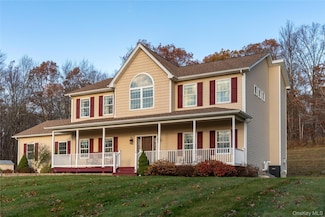 15 Max Way, Newburgh, NY 12550