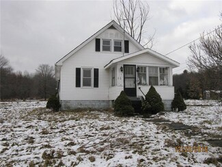 2369 W Sunbury Rd, Boyers, PA 16020